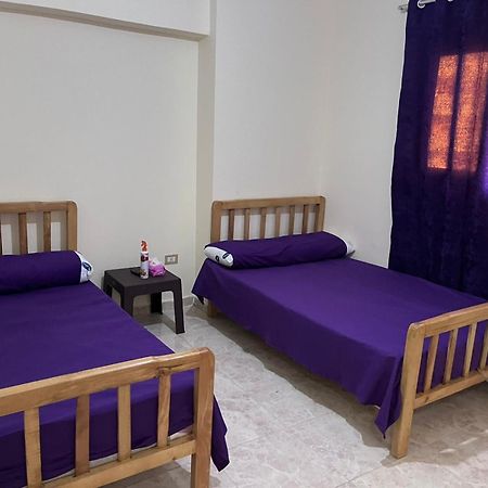Raheem Bed In Double Room "No Egyptians" Cairo Exterior photo