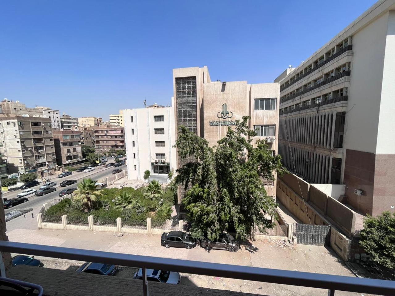 Raheem Bed In Double Room "No Egyptians" Cairo Exterior photo